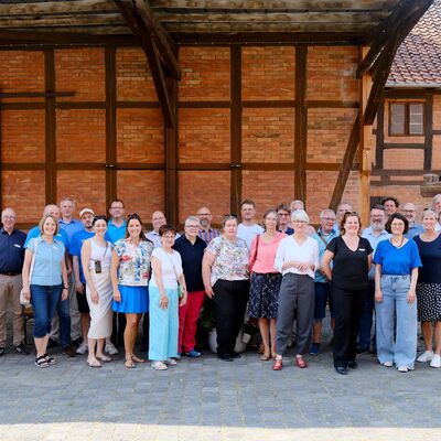 Eine gro�e Gruppe von Menschen.